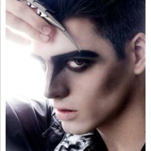 Meet your Posher, Alex